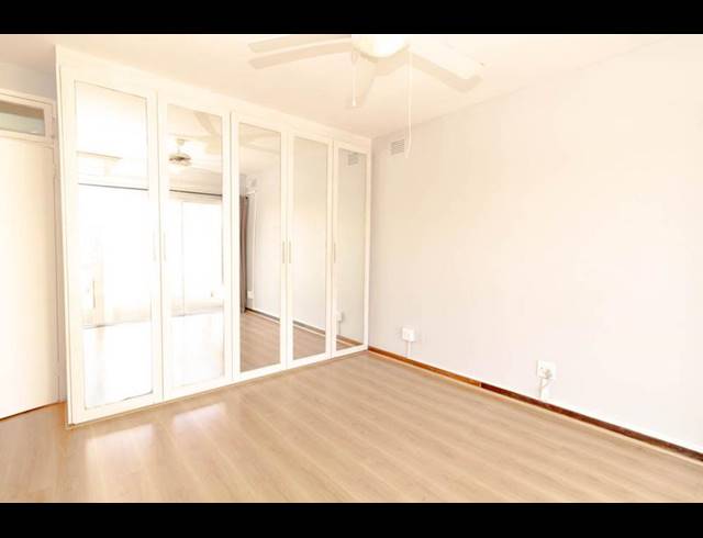 3 BEDROOM TOWNHOUSE FOR SALE IN UMHLANGA ROCKS